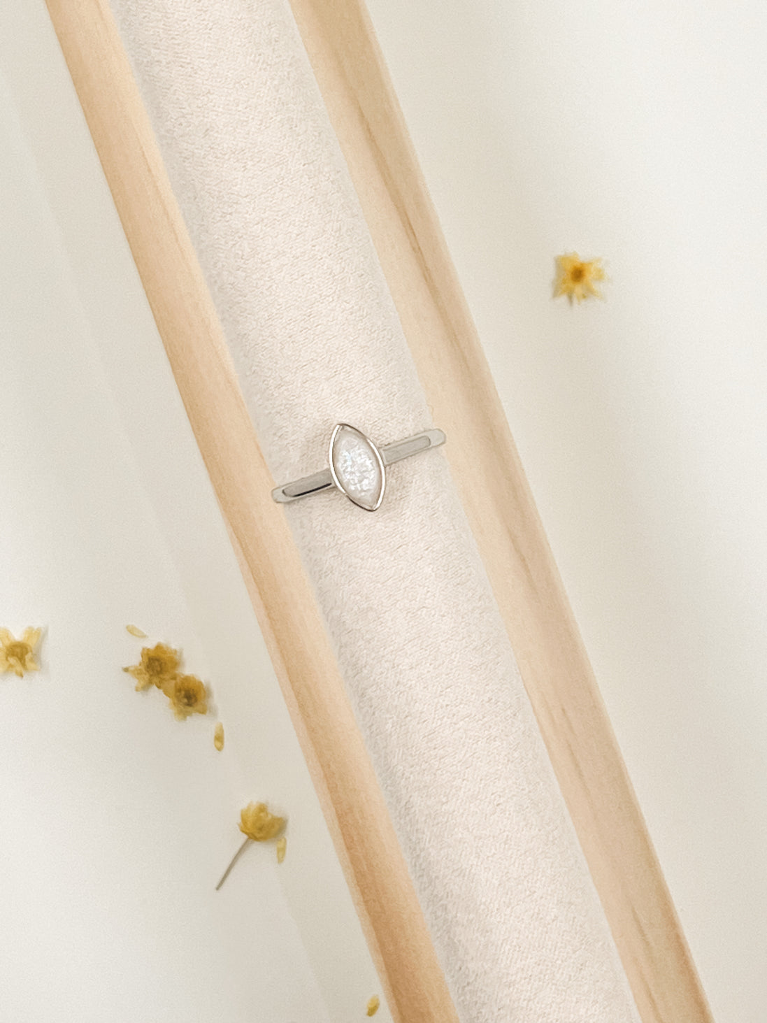 Daffodil Ring