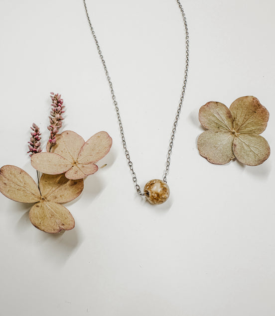 Dainty Bead Necklace
